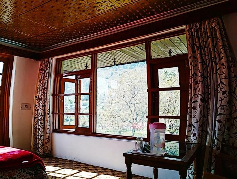 Hotel King Palace Pahalgām Dış mekan fotoğraf
