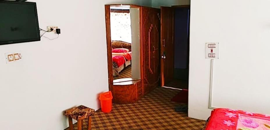 Hotel King Palace Pahalgām Dış mekan fotoğraf
