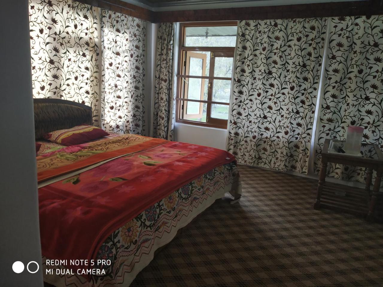 Hotel King Palace Pahalgām Dış mekan fotoğraf