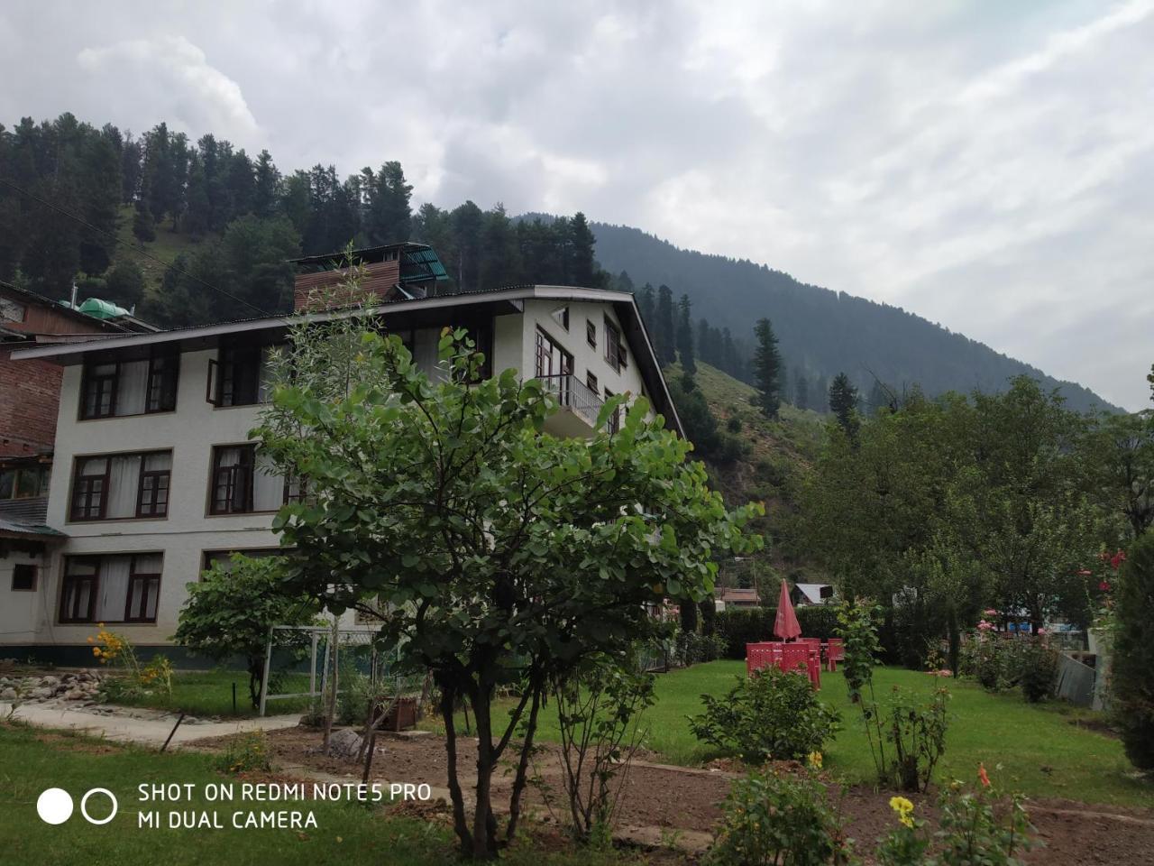 Hotel King Palace Pahalgām Dış mekan fotoğraf