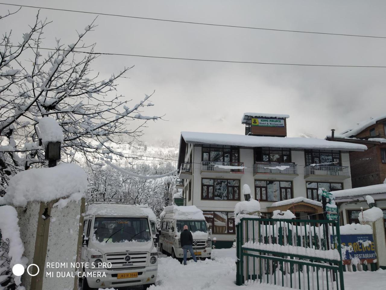Hotel King Palace Pahalgām Dış mekan fotoğraf